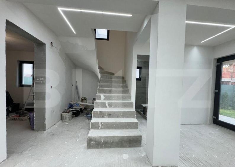 Casa de vanzare cu 5 camere, 135 mp utili si 410 mp teren, z - 4