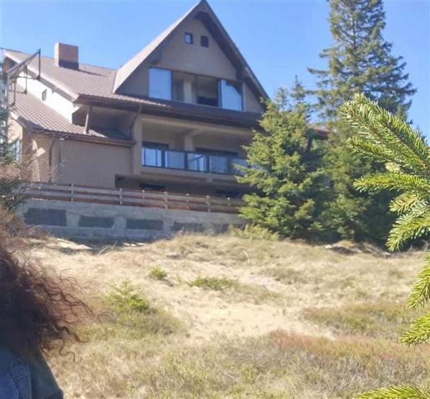 Casa de vacanta - 1.800 mp - Varful lui Roman - Horezu - 2