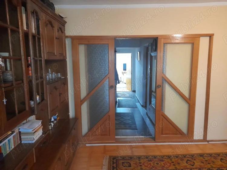 Apartament clasic ?i spa?ios de vanzare Etaj 1, langa Pia?a Centrala din Caransebes - 9