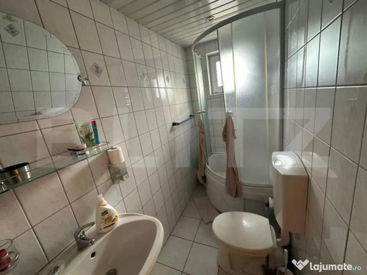 Casa Individuala cu 5 camere, SU=248mp / ST=761 mp, Zona Bla - 5