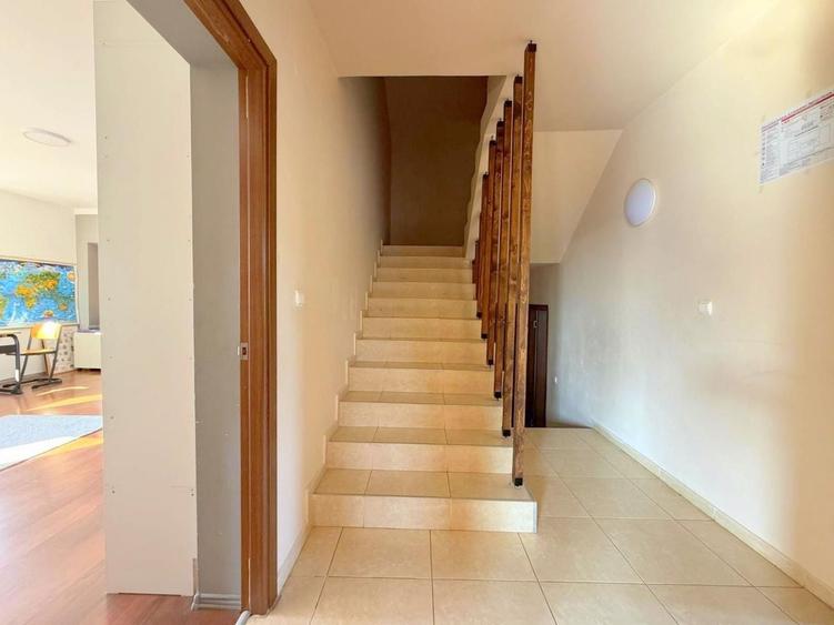 Casa de vanzare in zona Aradului - 987 mp teren - 13