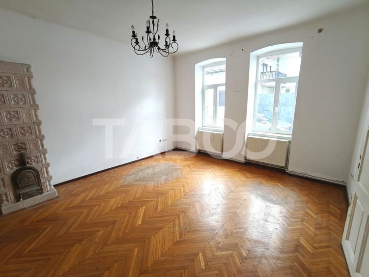 Spatiu de inchiriat in curte proprie - zona Lupeni - Comision 0 - 8