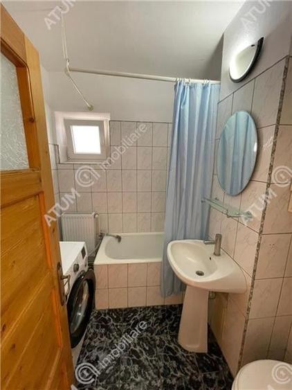 Apartament renovat cu 3 camere decomandate in Cisnadie Sibiu - 11
