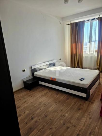 Apartament de închiriat – 4 camere, decomandat – Tractorul, Brașov- 120 mp. - 1