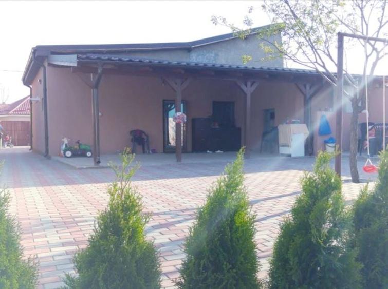 Casa + teren 653 mp str. Fluturi - 2
