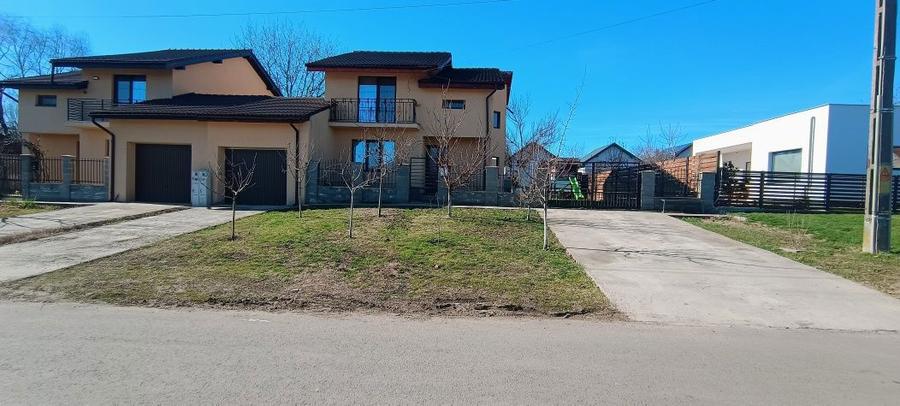 Proprietar vand casa Sanandrei teren mare 660 mp - 5 camere - 1