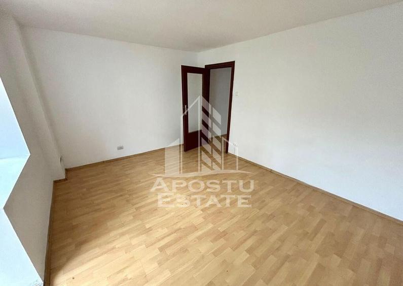 Apartament cu o camera in zona Soarelui - 3