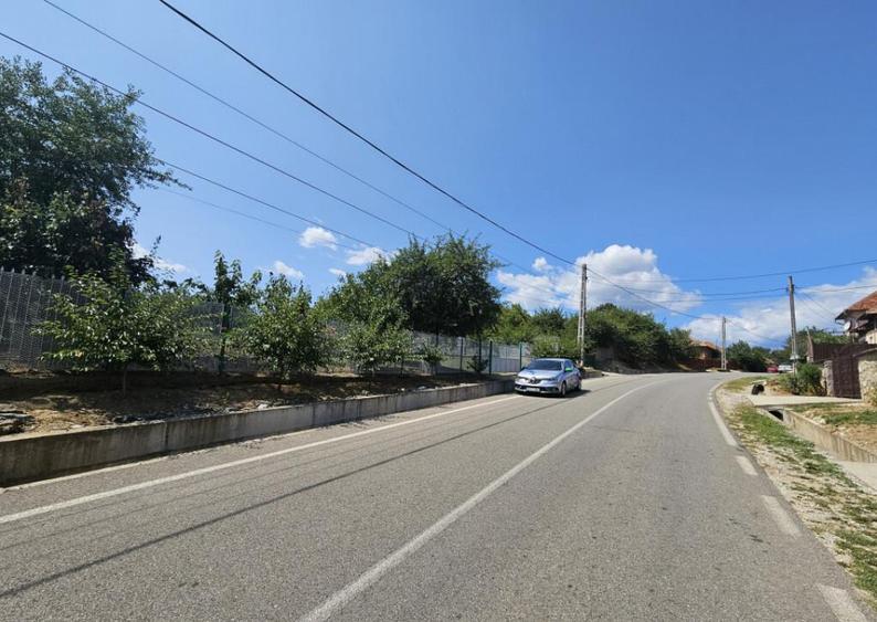 Teren intravilan, 1.202 mp, in comuna Runcu, sat Dobri?a - 1