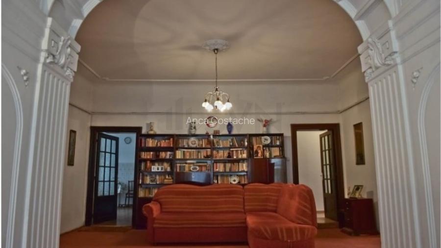 Apartament cu 6 camere decomandat în Cotroceni Apartament cu 6 camere decomandat în Cotroceni