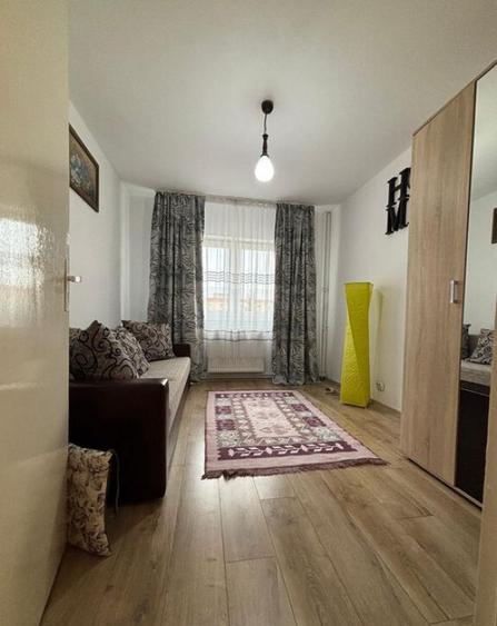 Apartament 3 camere Tractorul - 3