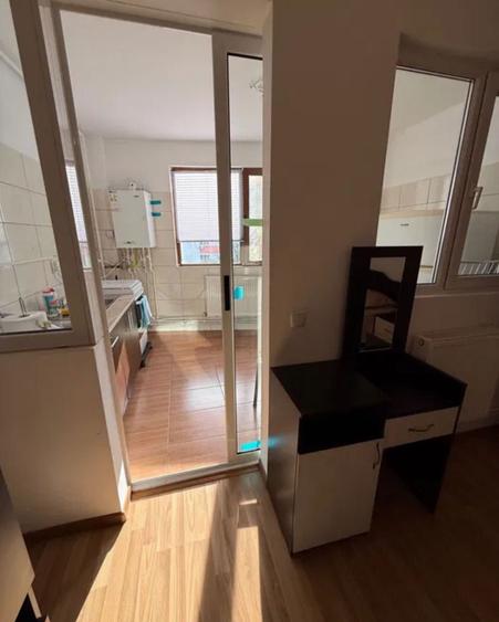 Inchiriez garsoniera Rahova - 2