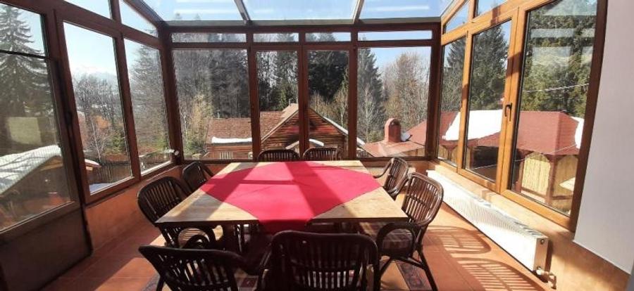 Casa de vacanta sau pensiune situata langa Cabana Trei Brazi Predeal - 6