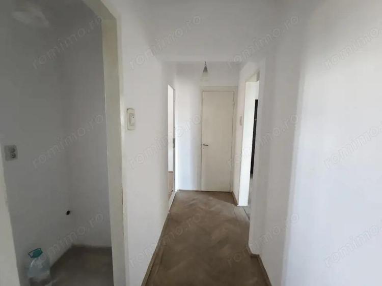 Apartament 3 camere decomandat - 4