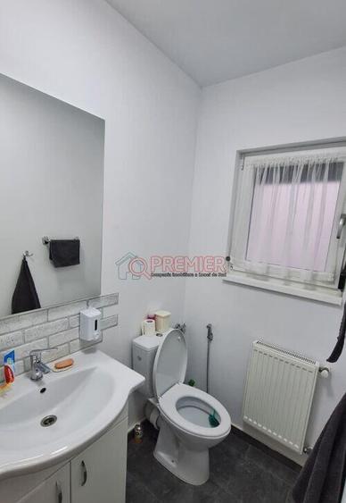 Casa in?iruita P+1+M - 4 camere - 2 terase - curte - 8