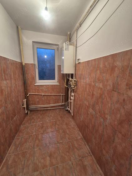 De vanzare apartament 3 camere direct proprietar - 4