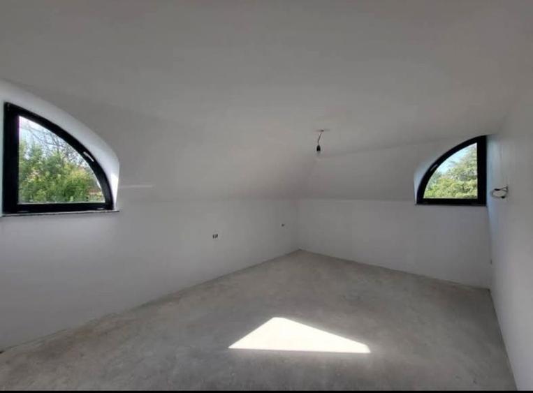 Casa de vanzare in Ciprian Porumbescu - 5