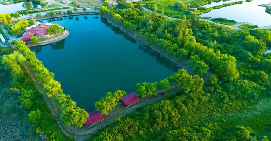 Complex turistic Sfera Place de inchiriat - 1