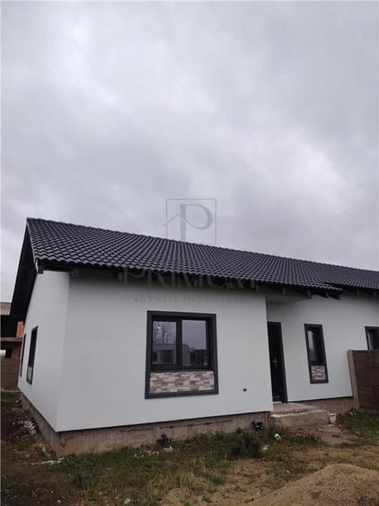 Duplex pe parter - pod mansardabil - locatie buna - alegere finisaje - 3