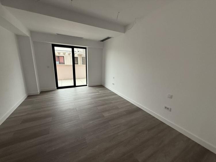 Bloc nou /  Herastrau - 7