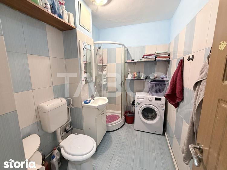 Strand etaj 1 Apartament decomandat 50 mpu balcon pivnita - 12