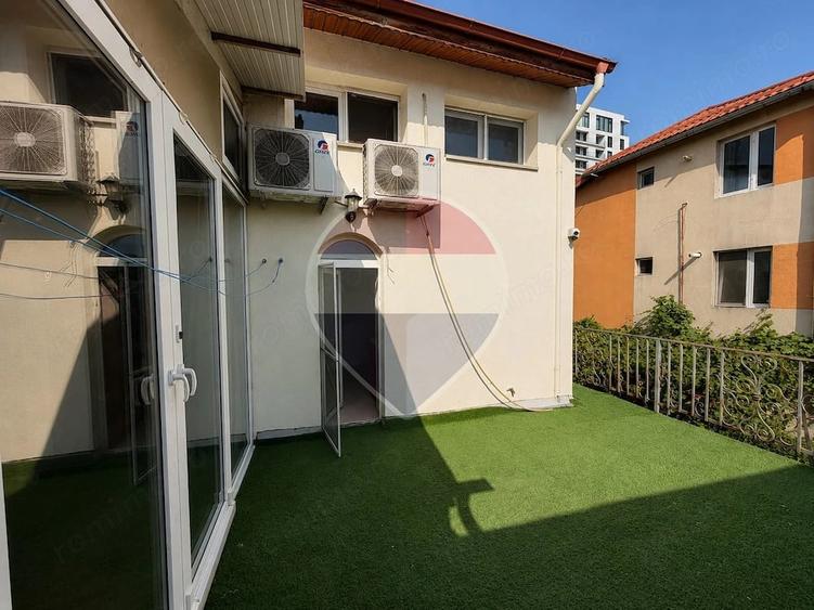 Casă cu 6 camere în Cotroceni