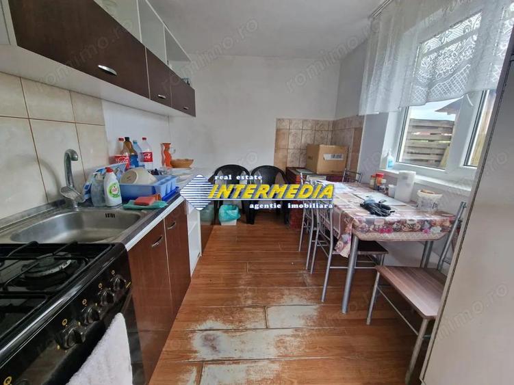 Vanzare Casa Magazie 99 mp. Teren 570 mp. Alba Zona Arex toate utilitatile - 10