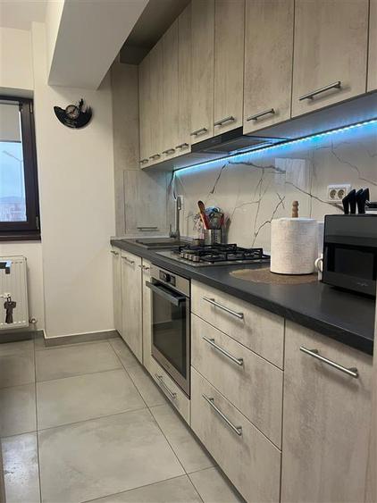 Apartament 2 camere Platou Galata - 399 EURO - 3