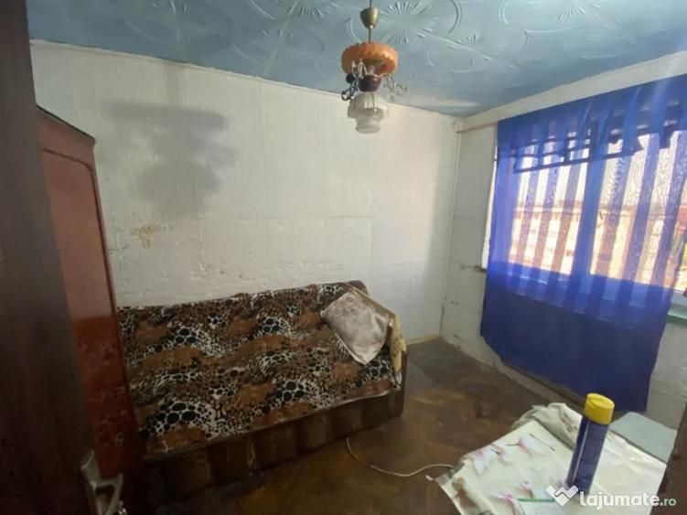 Apartament 3 camere decomandat,etaj 4/4 Bld. Racoteanu, 45 0 - 11