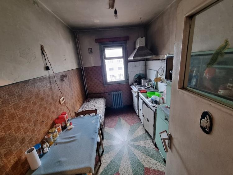 Clinica Luxor- 9 Mai- Ultracentral-3 camere/etaj 3, necesită renovare - 7