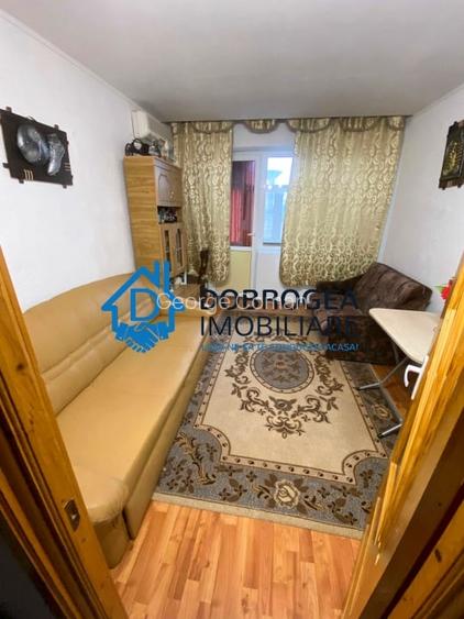 ZONA  DALLAS- GARSONIERA ,21 MP , ETAJ 4, MOBILATA