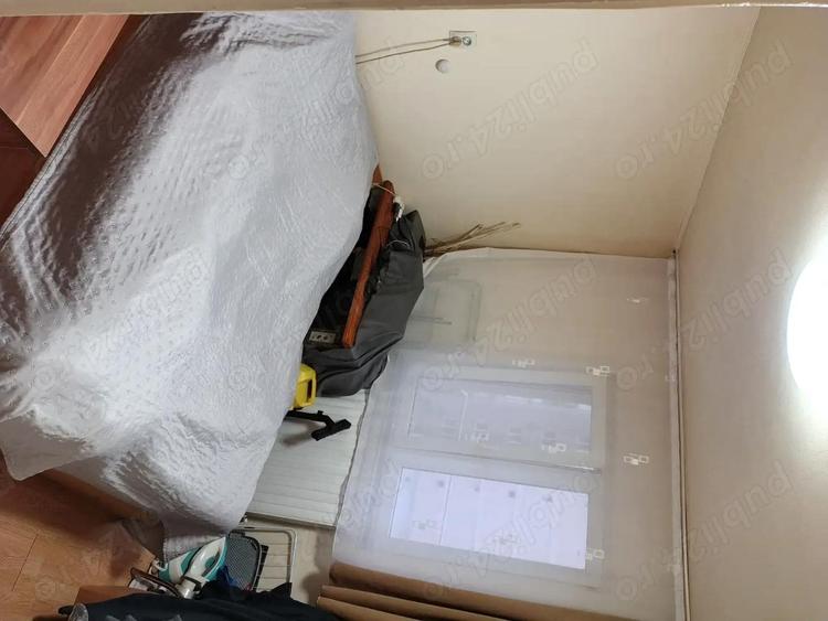 Vand apartament cu 3 camere - 1