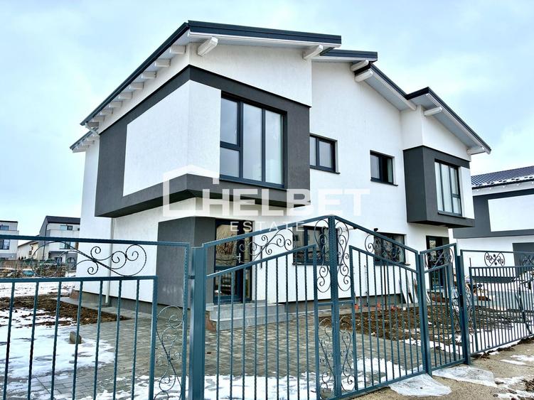 Casă/Duplex/Sânpetru/Curte - 1