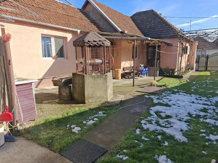 Casa cu spa?iu comercial - 4