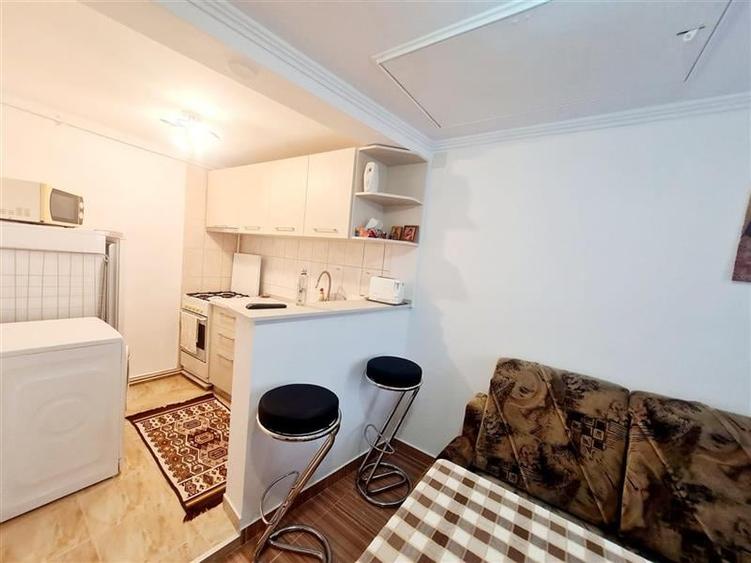 Corp de casa, proprietate tip studio, gata de mutat, Central, Brasov - 12