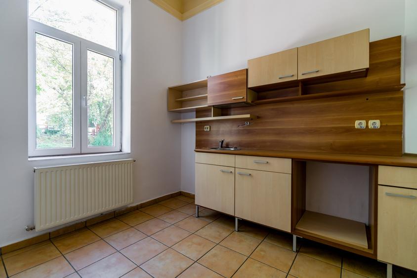 Spațiu Generos și Versatil pentru Birouri sau Activități Comerciale - 8