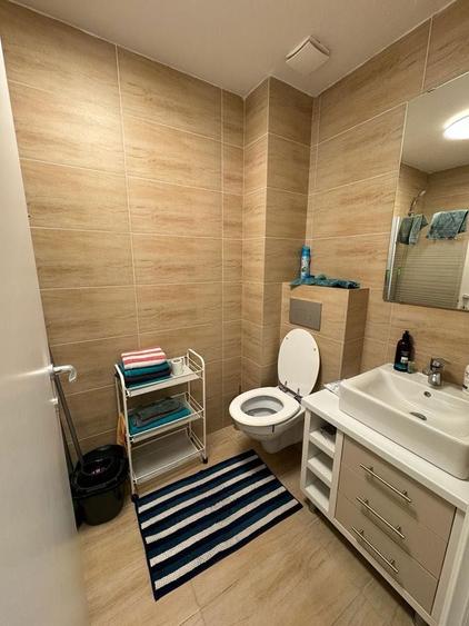 Inchiriere birou -2 camere - Cosmopolis - 2 locuri de parcare incluse - 5