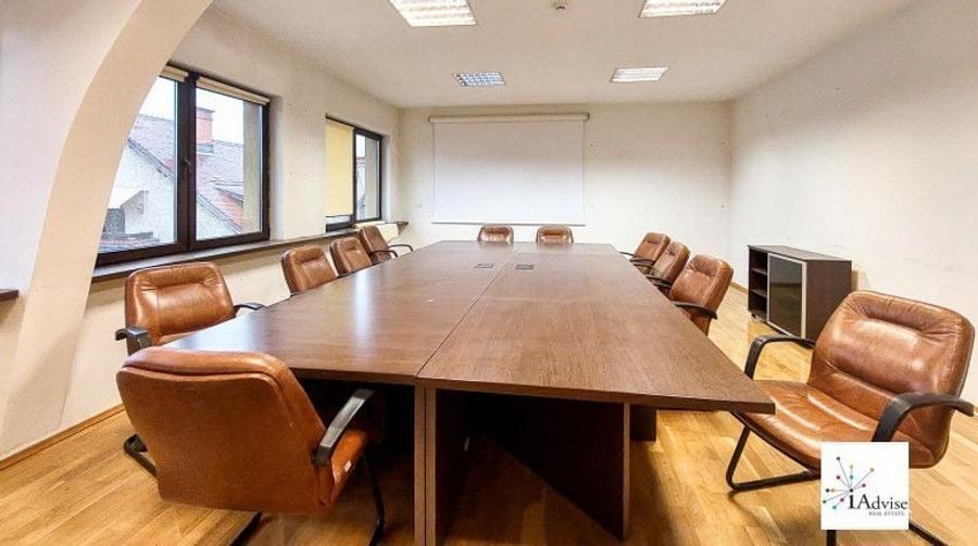 Cladire de Birouri de Vanzare-2000 mp - 12