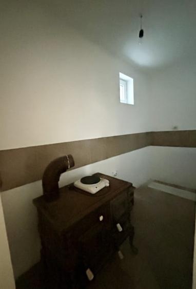 Casă 80mp + 250mp teren, Valea Adâncă, capăt CUG, Lac CUG 2,  curte privată - 12