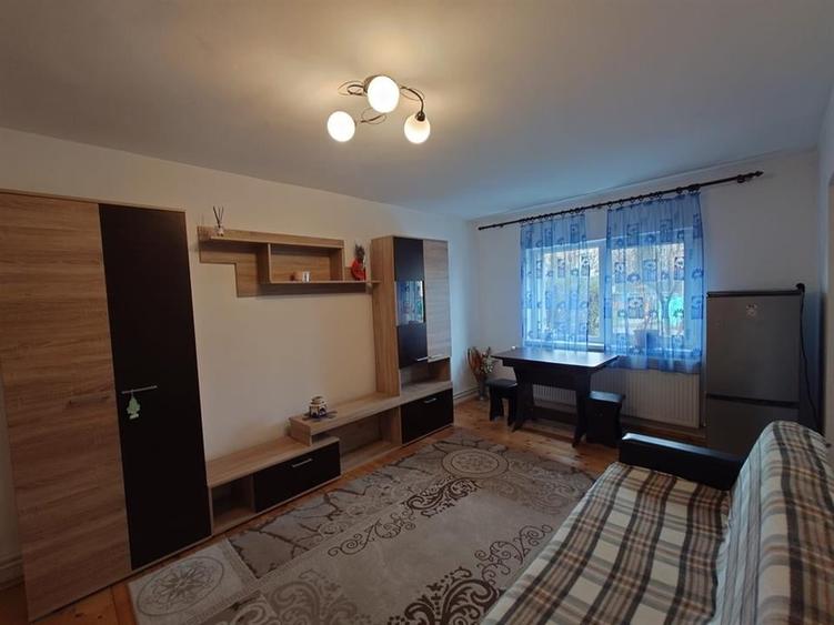 Garsoniera de inchiriat in Brad, Str Privighetorilor - 2