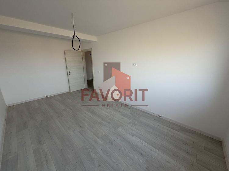 Decomandat. Disponibil imediat. Strada asfaltata - 8