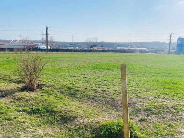 Teren investiție 5.500 mp lângă A2 – dublă deschidere 55 m / 101 m – utilități - 4
