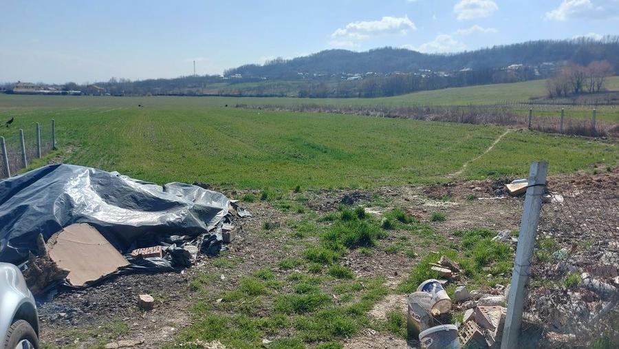 Teren de vanzare Ionesti - 1