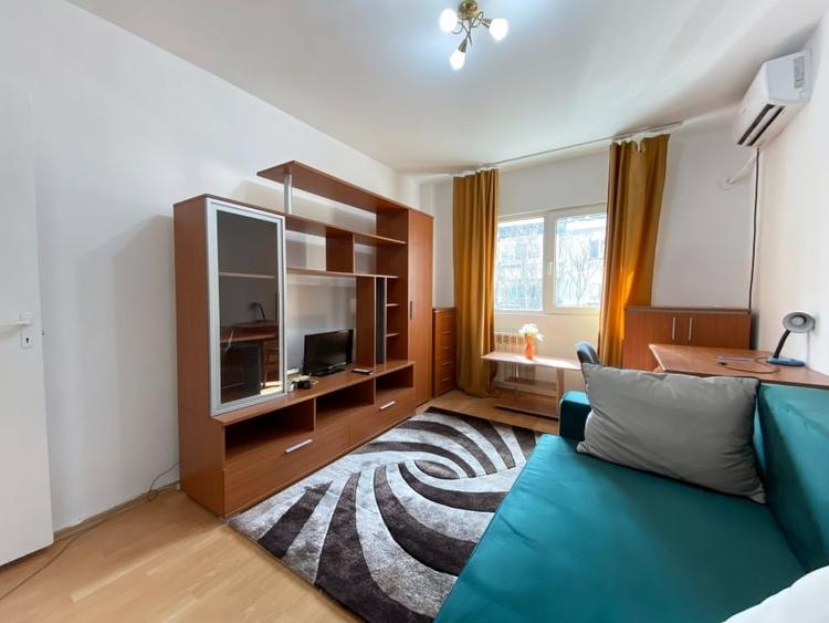 Garsoniera, 28 mp, etaj 3/4, zona Lacul Tei - 4 minute pama la parcul Circului - 1