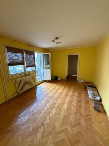 Tatarasi- Apartament 3 camere decomandat, etajul 1 - 2