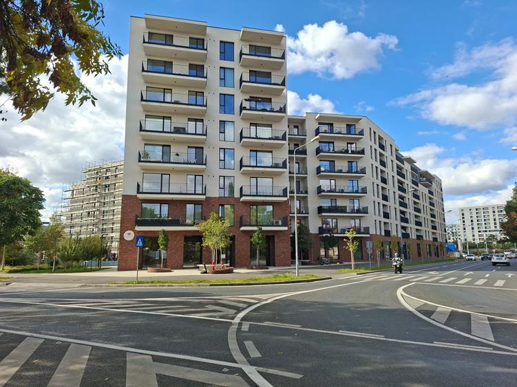 Central, Spatiu  Comercial - 1