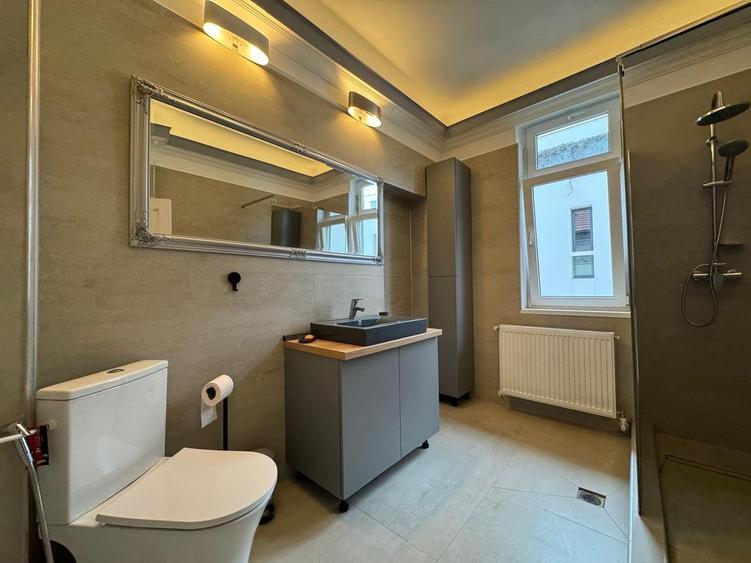 Etaj intreg, 5 camere in VILA INTERBELICA 180 mp, renovat - 15