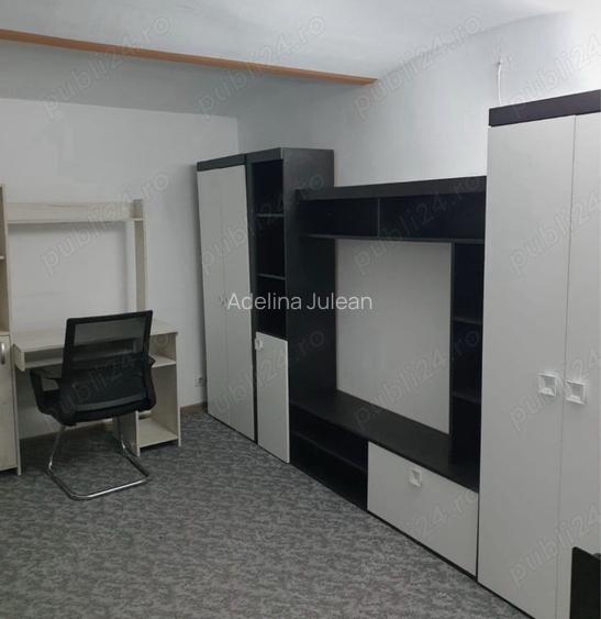 Proprietar, vand apartament 2 camere demisol