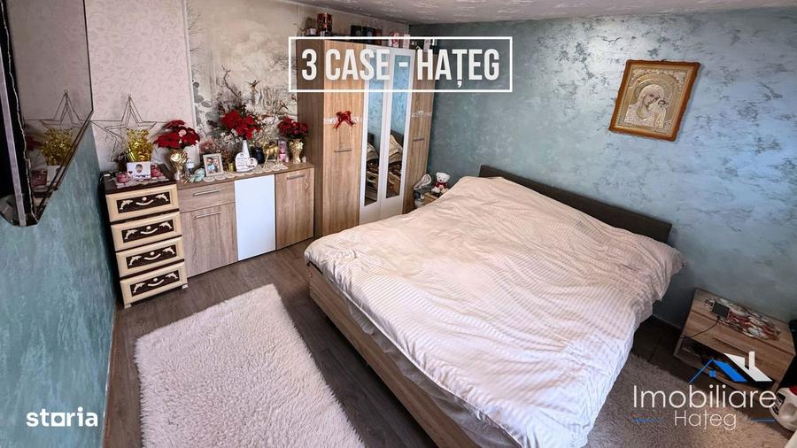 Proprietate tip triplex 8 Camere Hateg | Str. Raul Galbena - 11