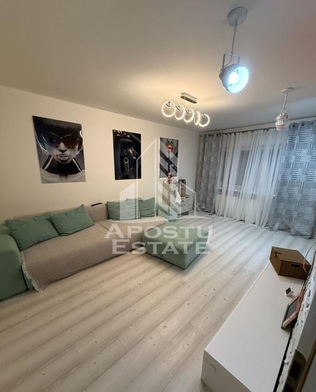 Apartament cu 3 camere, 2 bai,  decomandat,  etajul 2, zona Soarelui - 2