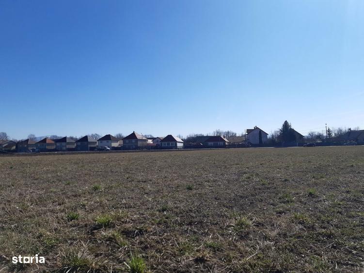 Vand teren intravilan, construibil, utilitati, Lunca Calnicului - 1